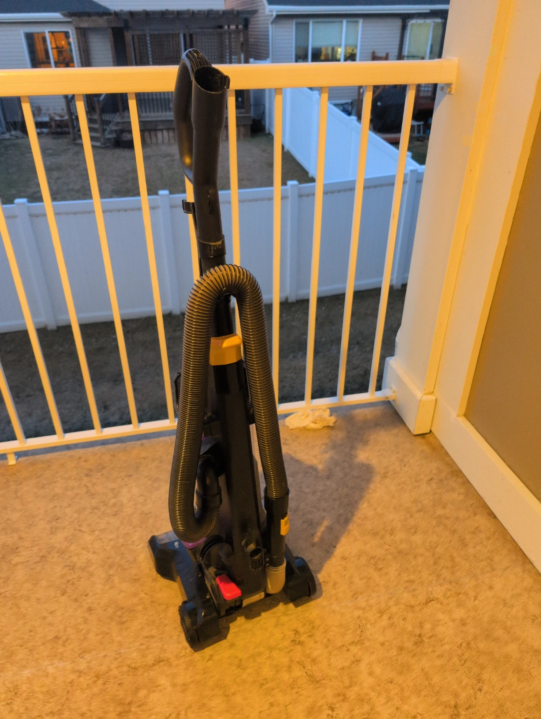 Eureka PowerSpeed Upright Vacuum Cleaner - photo 3