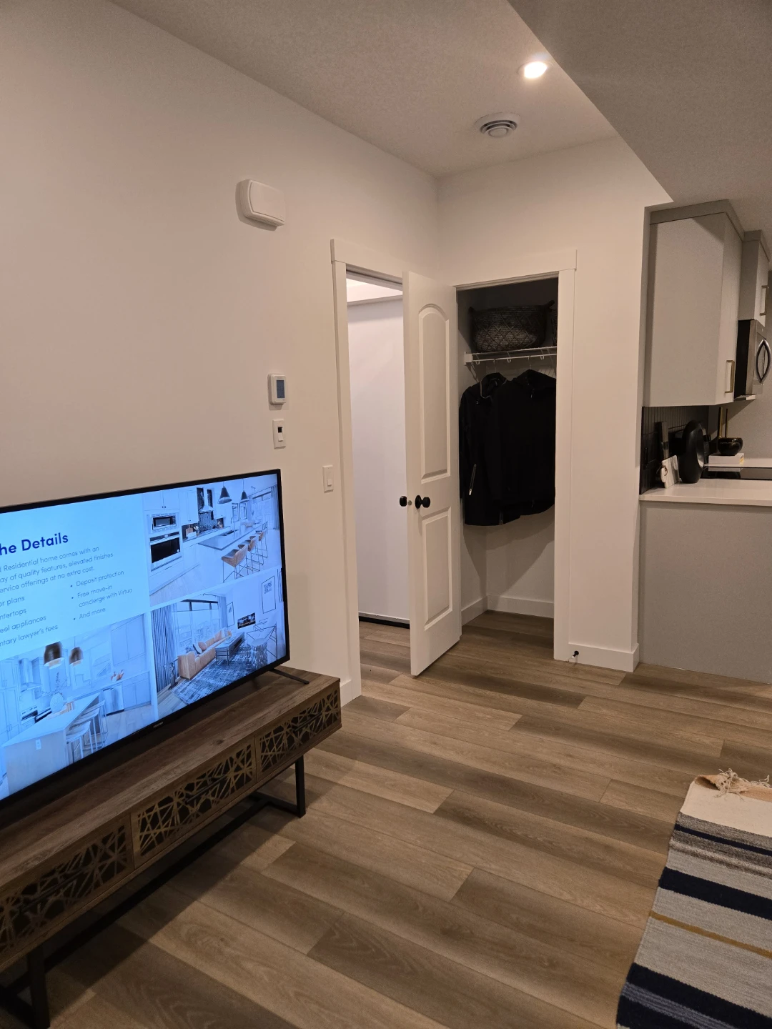 Basement Suite for Rent Rockland Park - photo 4