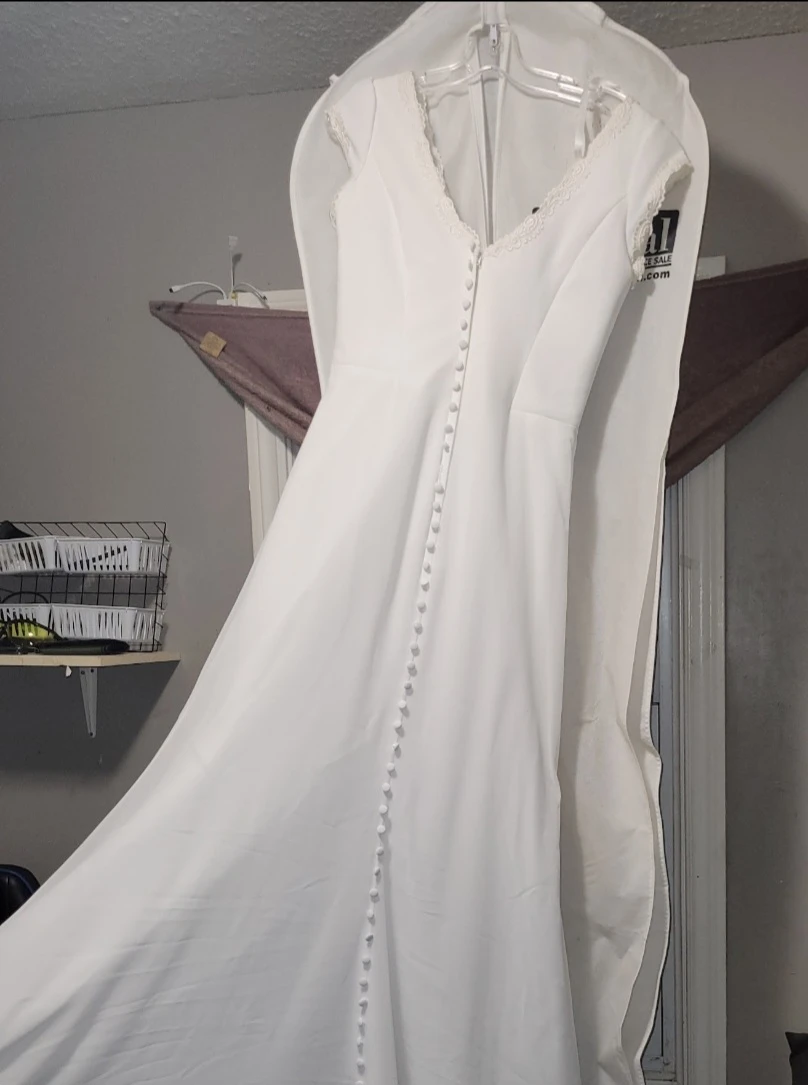 White Lace Trim Wedding Dress - photo 2