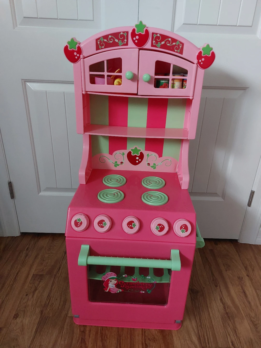 Strawberry Shortcake Play Kitchen