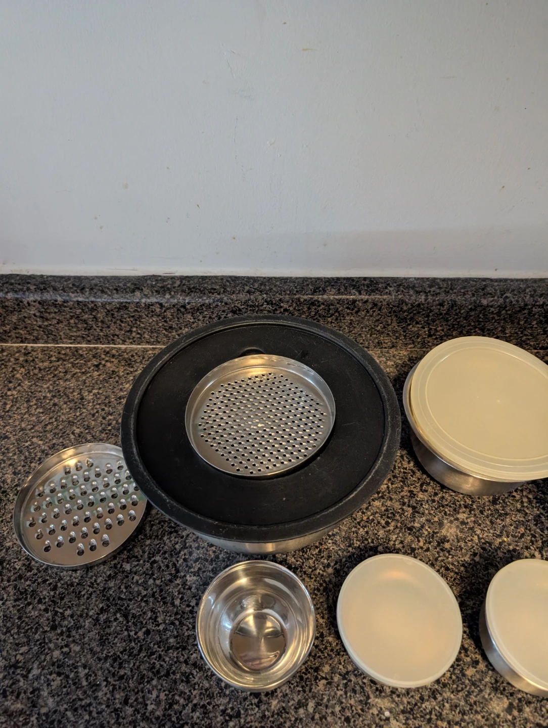 16 piece Stainless Steel Mixing Bowl Set with Grater Attachment - photo 3