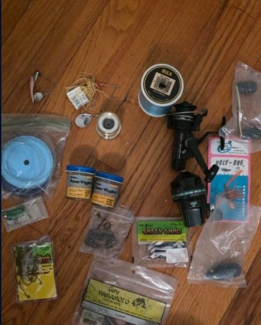 Fishing Lure and Tackle Lot