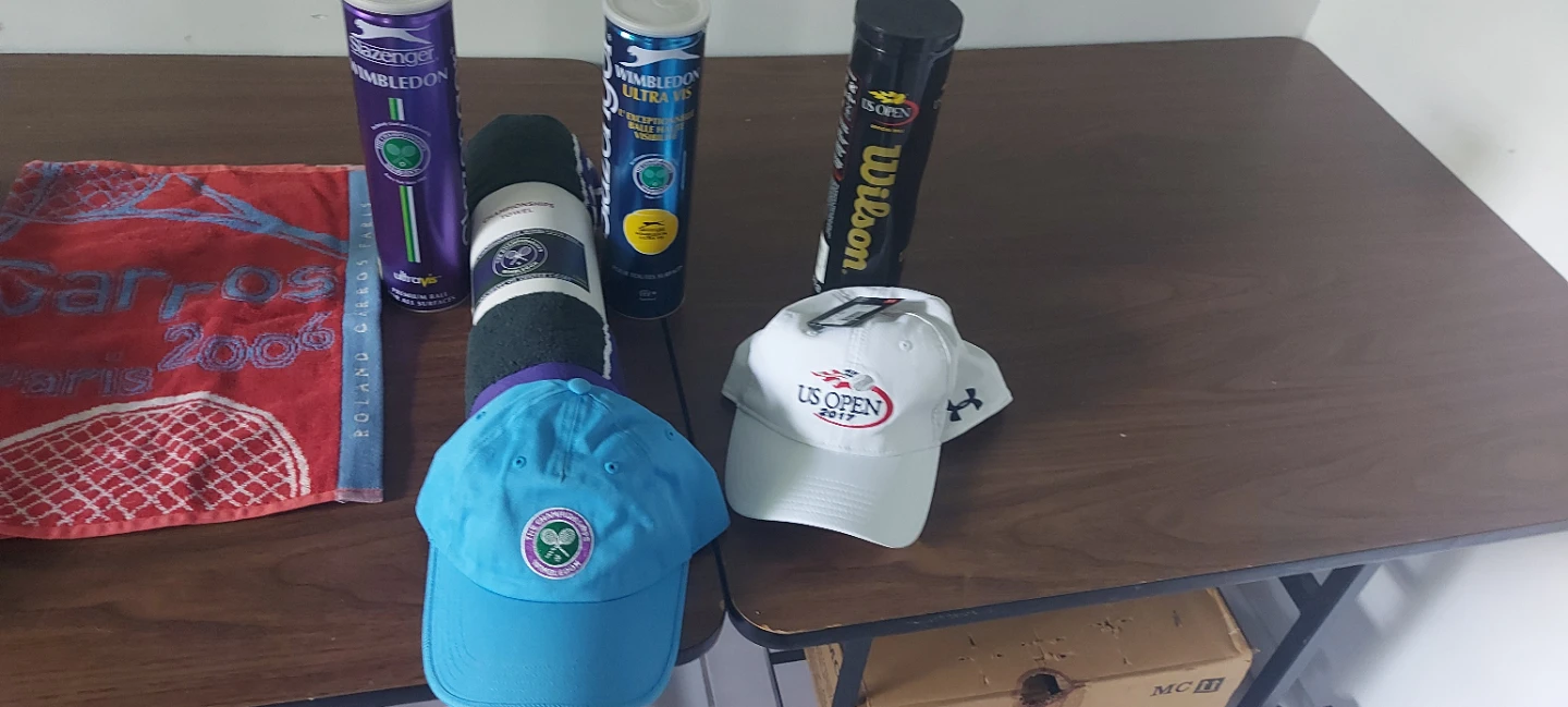 Tennis Gear Bundle - Wilson, Slazenger, Puma, Roland Garros - photo 3
