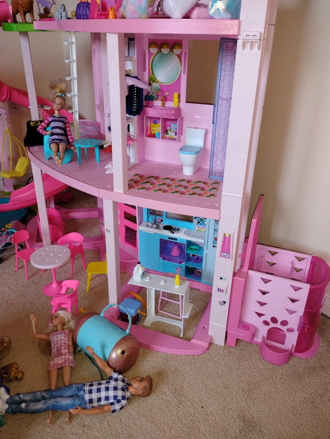 Barbie Dreamhouse Playset with Accessories - photo 4