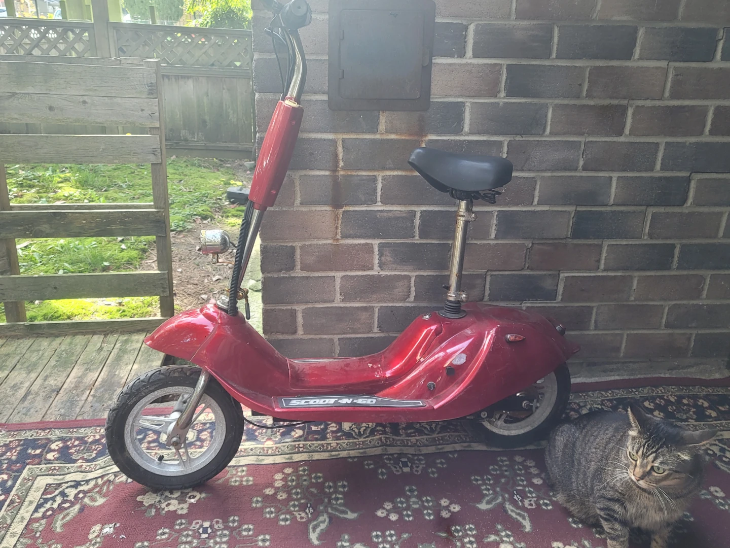 Red Scoot-N-Go Electric Scooter - photo 2