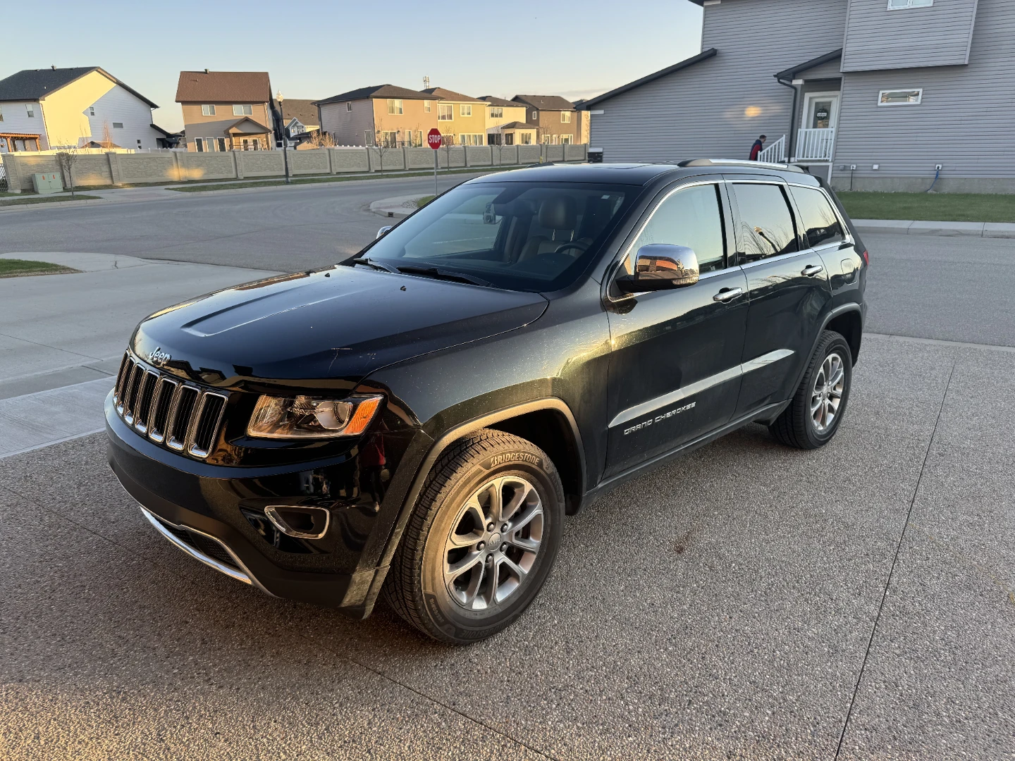2015 Jeep Grand Cherokee Limited – Fully Loaded