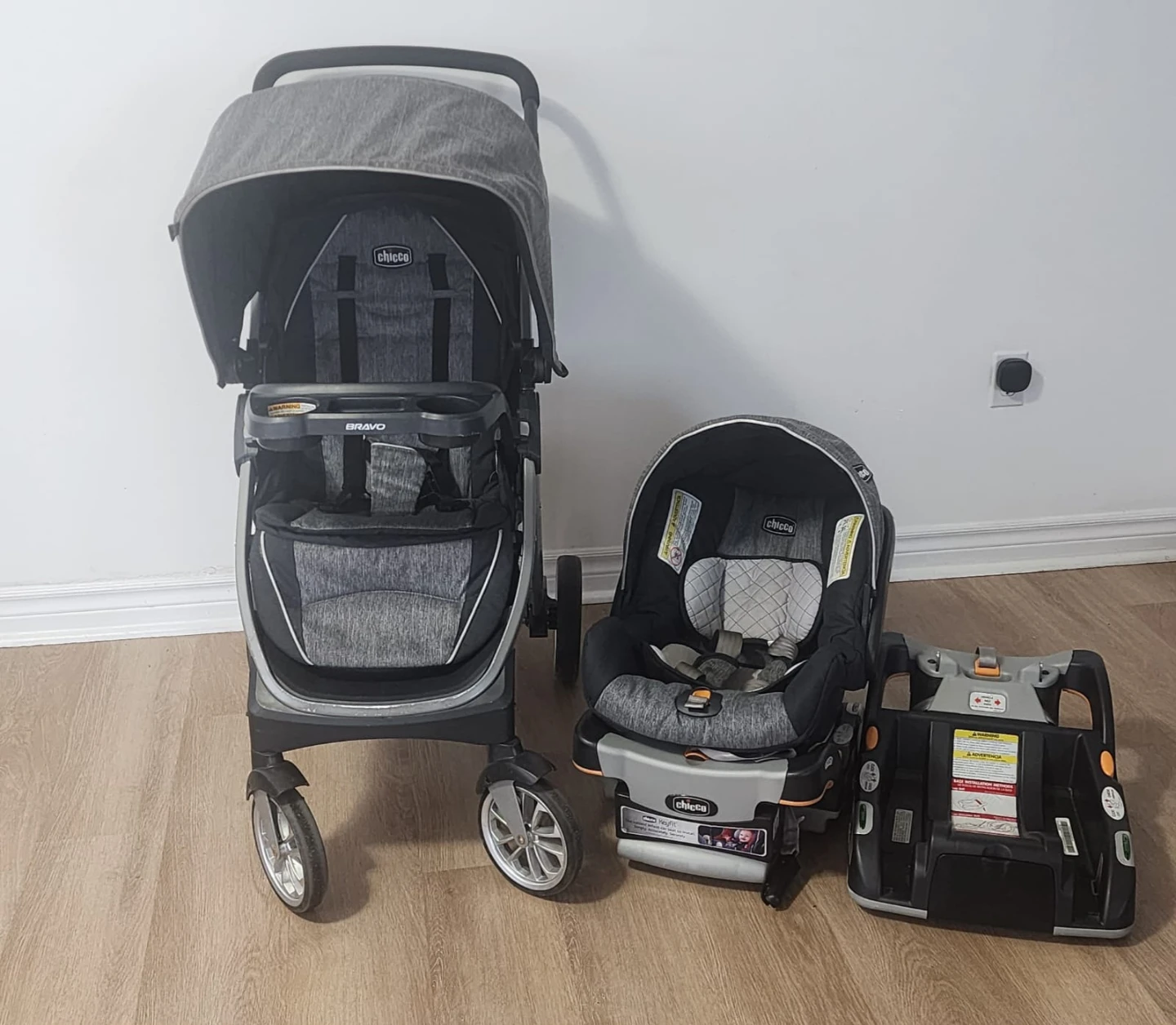 Chicco Bravo Stroller Travel System with KeyFit 30 Car Seat