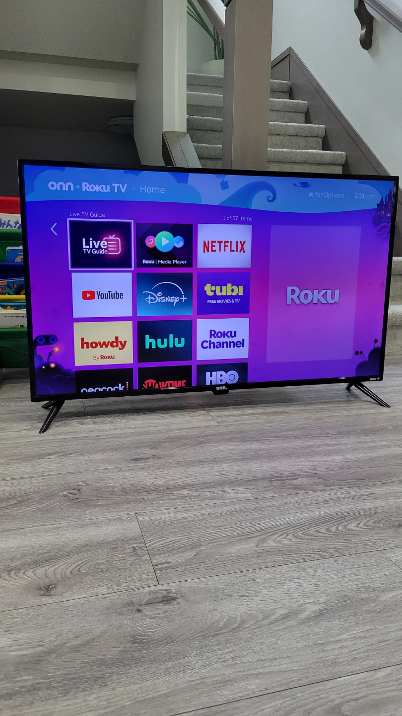 43" ONN UHD 4K SMART  Roku TV - photo 2