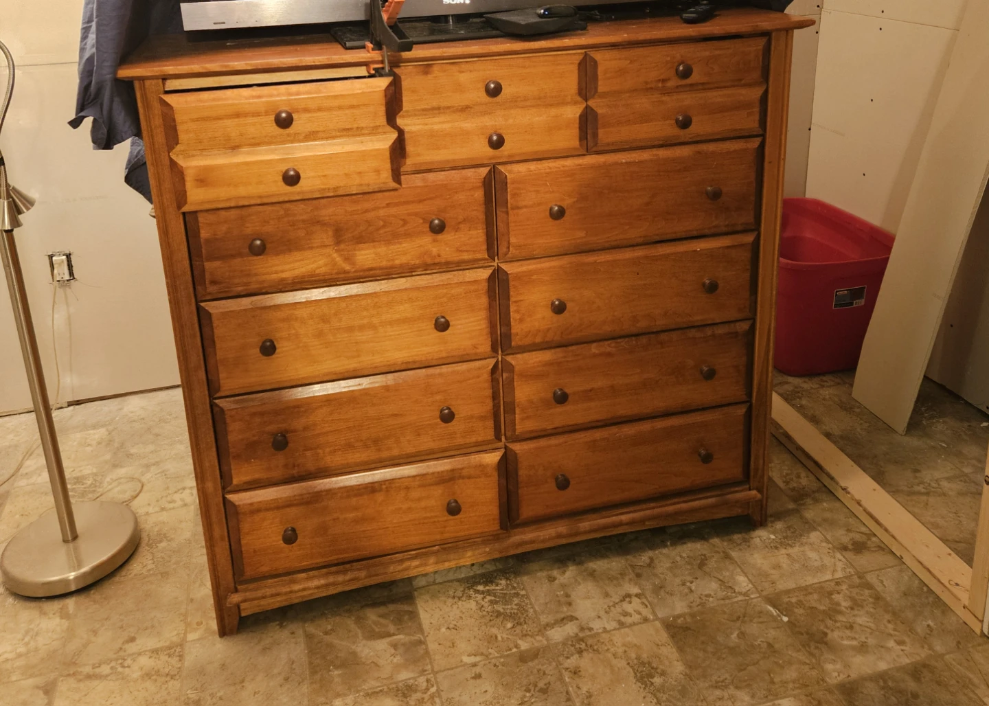 Large Shaker Dresser with 11 Drawers