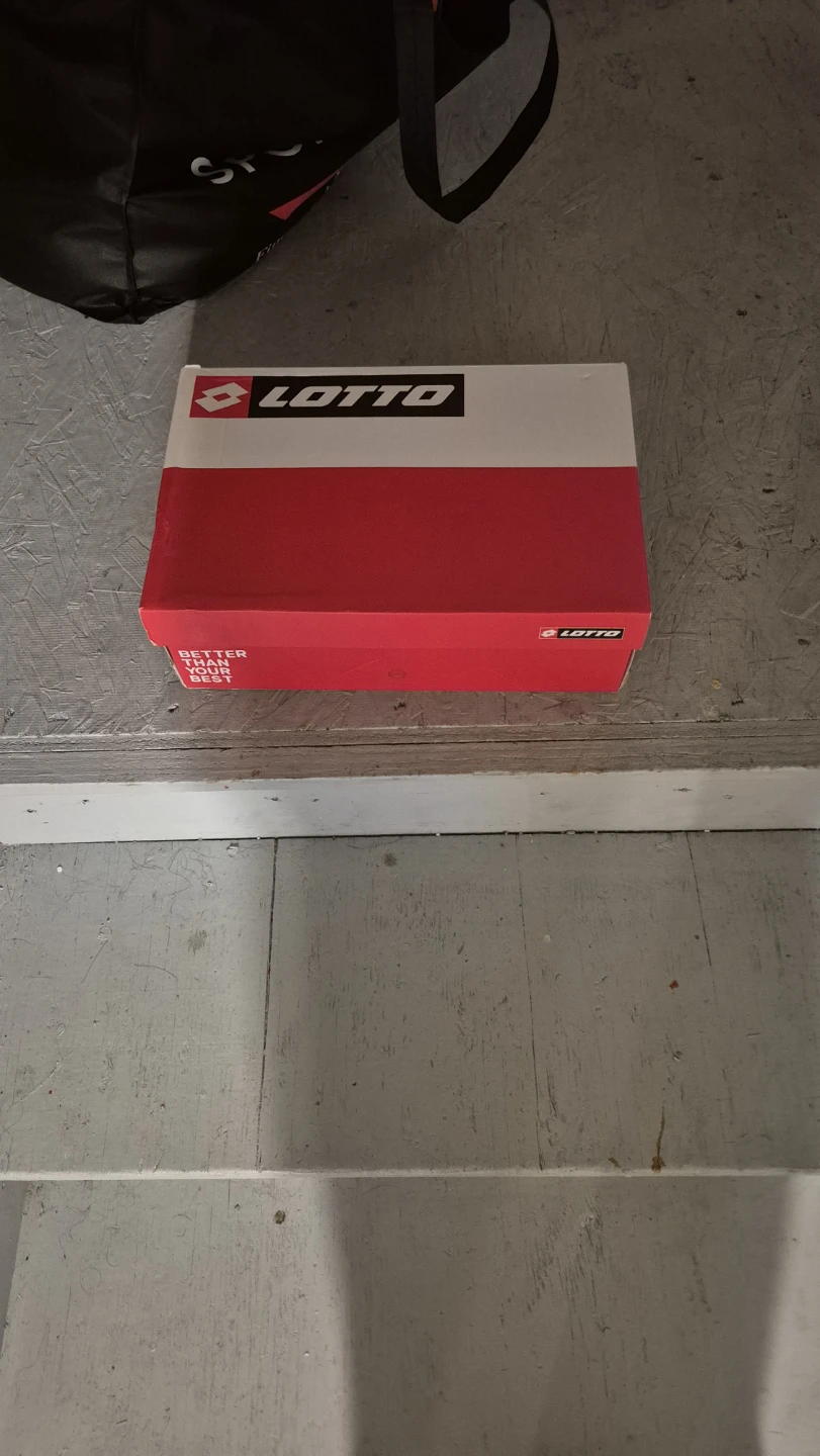 Lotto Soccer Cleats - photo 3
