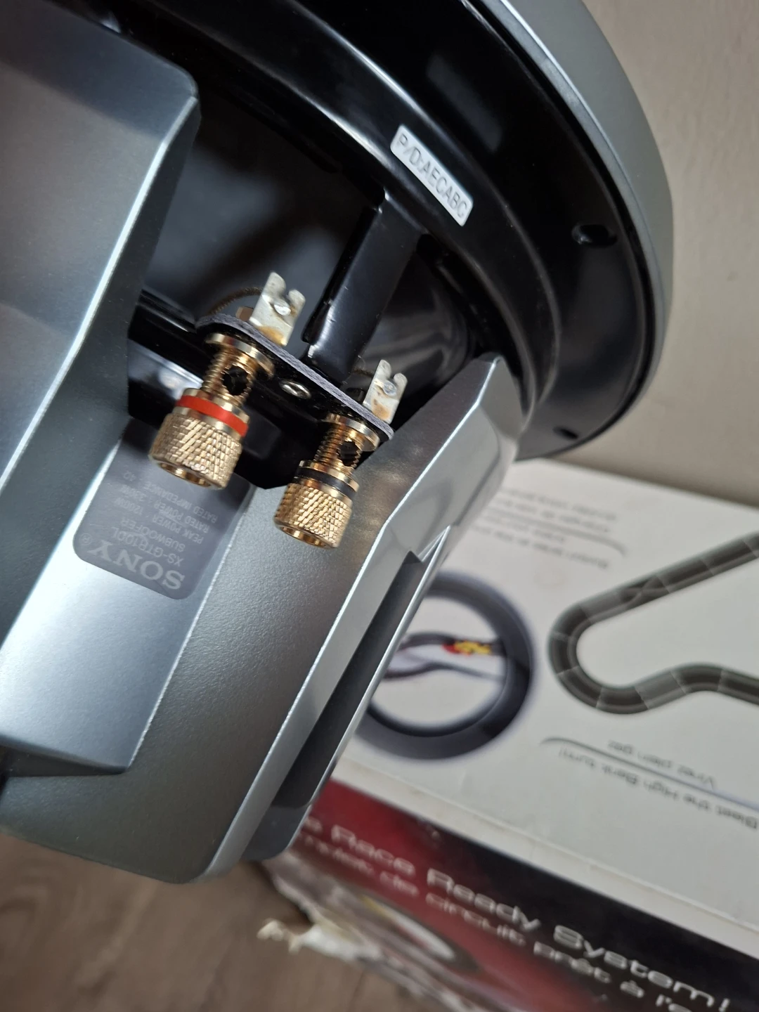 Sony Xplod 1200W Subwoofer - photo 5