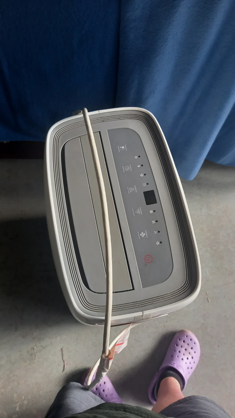 TCL Portable Air Conditioner - photo 2