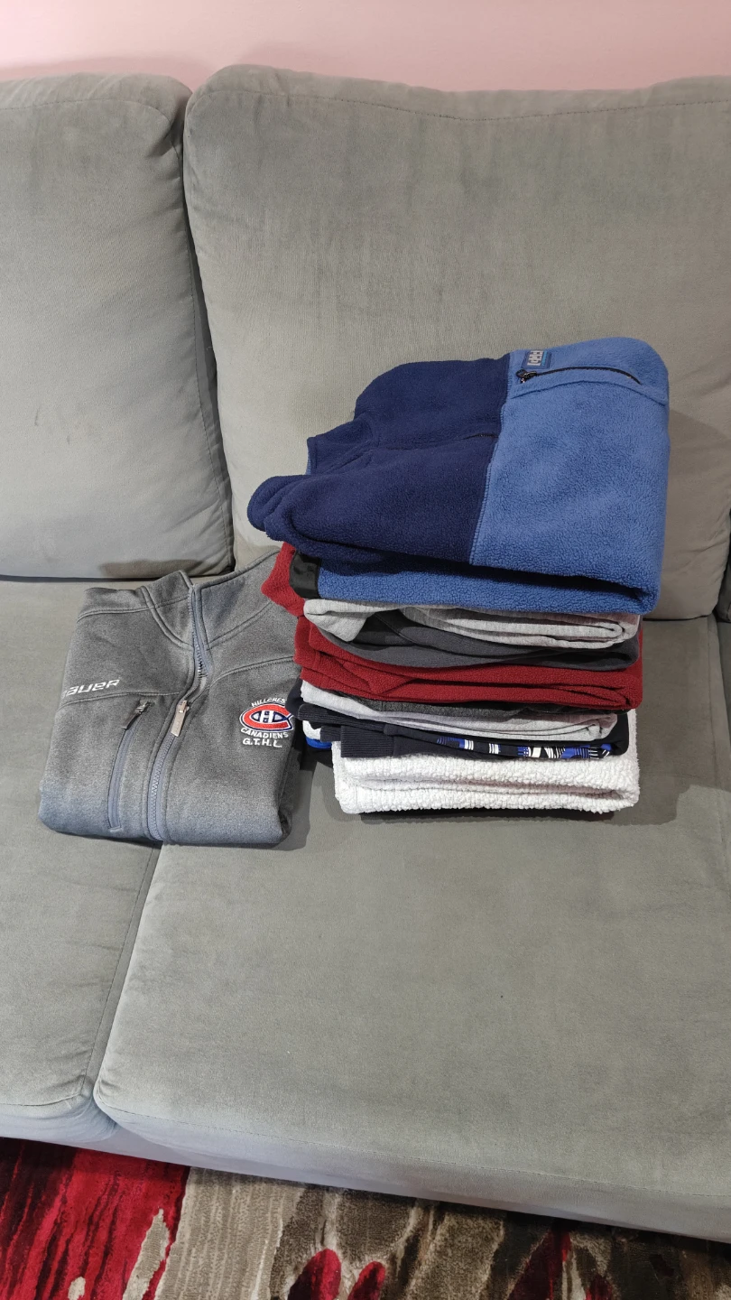 Bundle of 10 kids Sweaters and Jackets - photo 3