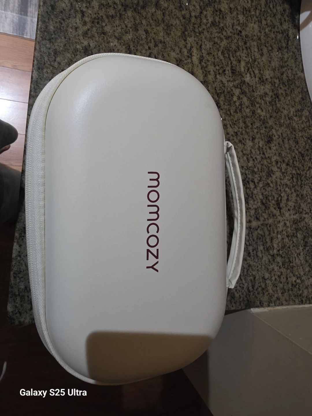 Momcozy M5 Wearable Breast Pump Set - photo 3