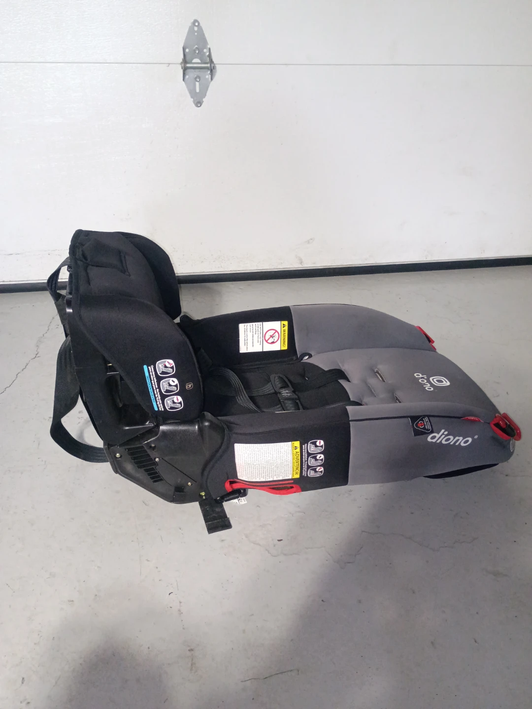 Diono Car Seat - Gray and Black - photo 5
