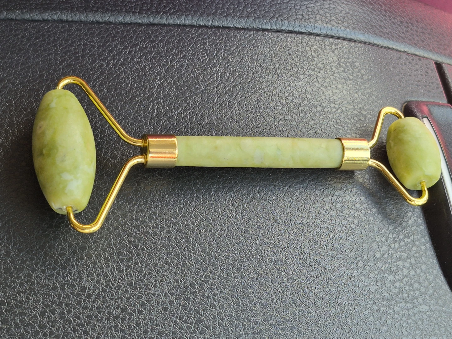 Jade Facial Roller - photo 2
