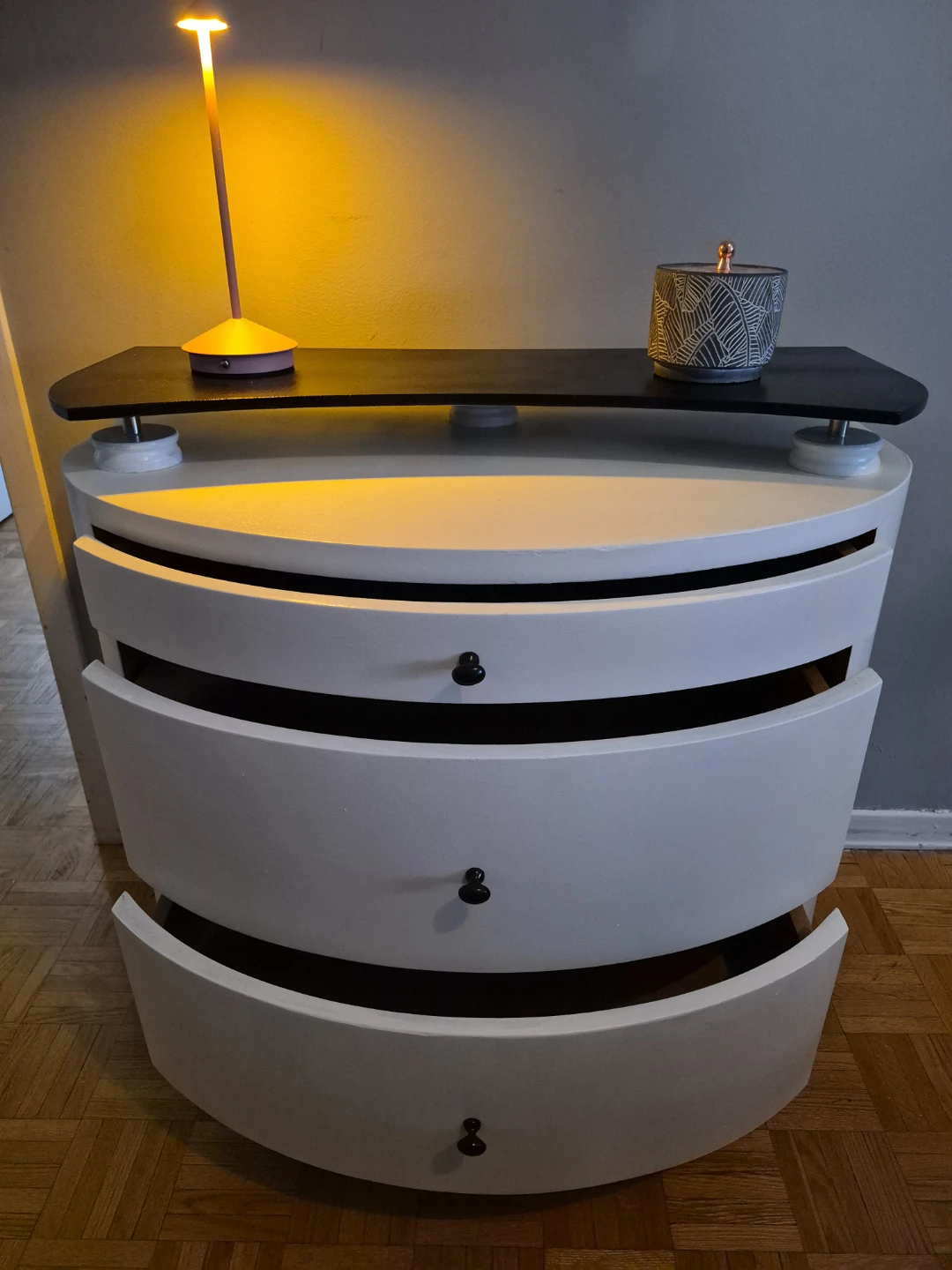 Curved Black and Cream White 3-Drawer Dresser/Accent Table - photo 2