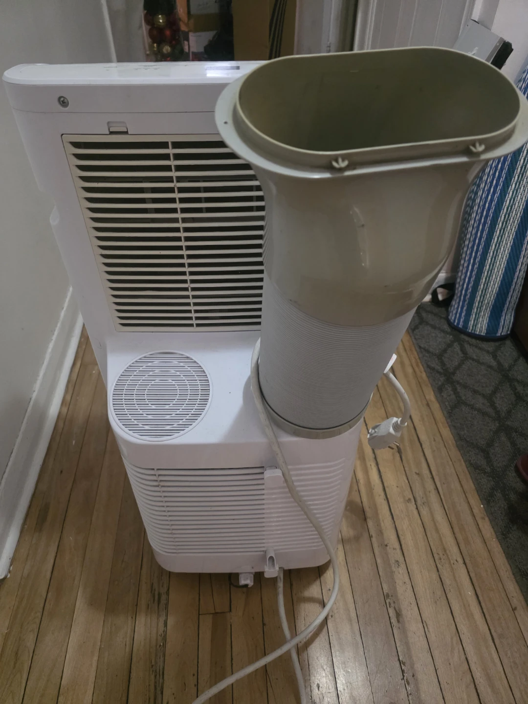 GE Portable Air Conditioner with Exhaust Hose - photo 5