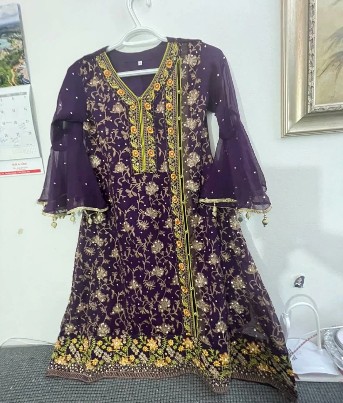 Girls' Sparkly Purple Outfit - photo 4