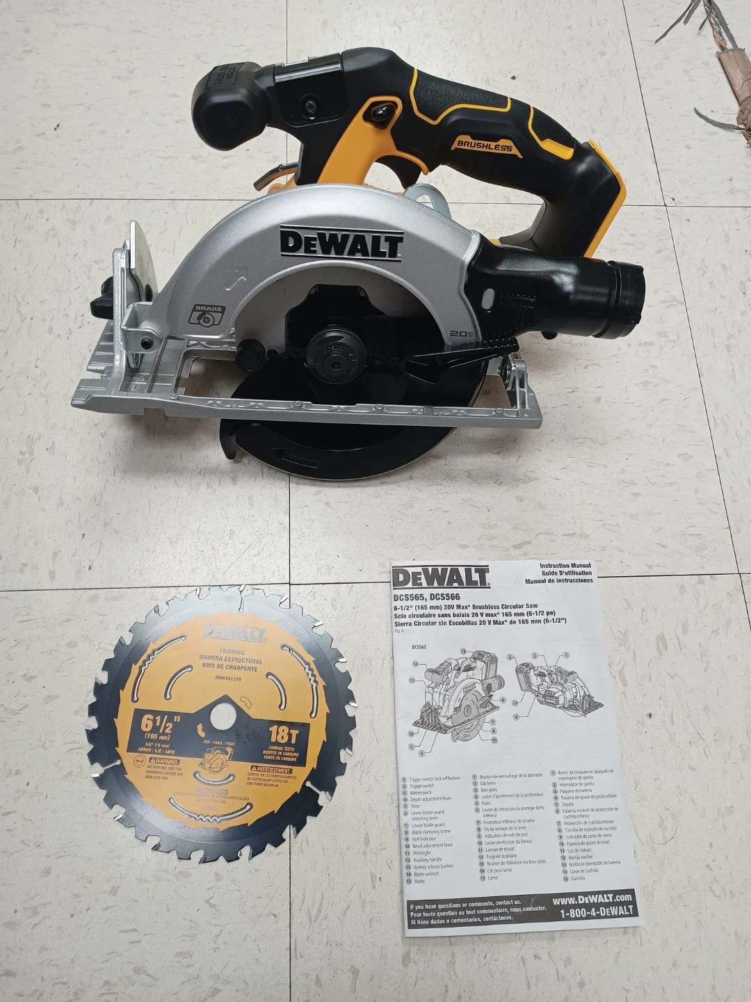 DEWALT 20V MAX Cordless Circular Saw DCS565B 6-1/2" Brushless - photo 2