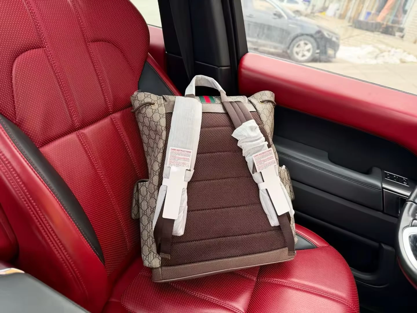 Gucci GG Supreme Canvas Backpack - photo 2
