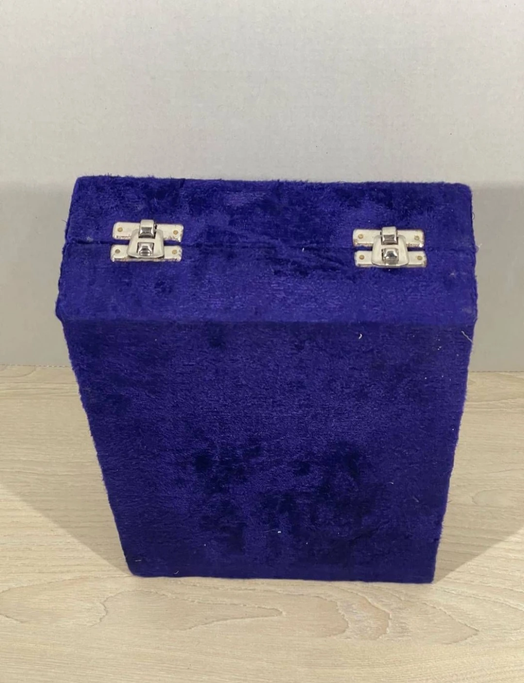Vintage Champagne Flutes Set with Blue Velvet Case - photo 4