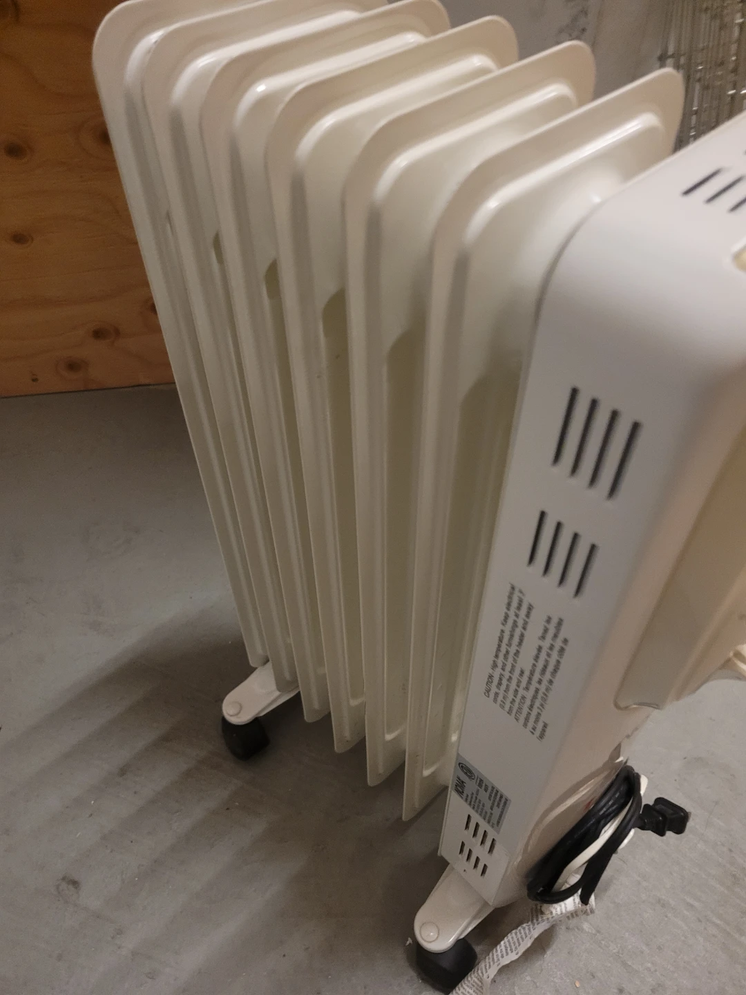 NOMA Oil-Filled Heater ON WHEELS - photo 2
