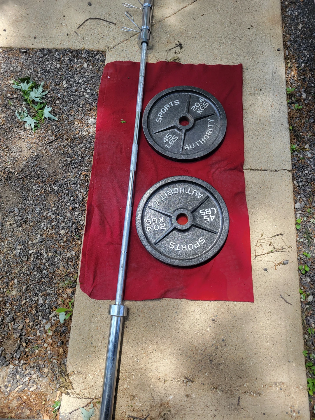 OLYMPIC 7' BAR.   90LBs  2-45s. IN GOOD CONDITION - photo 3