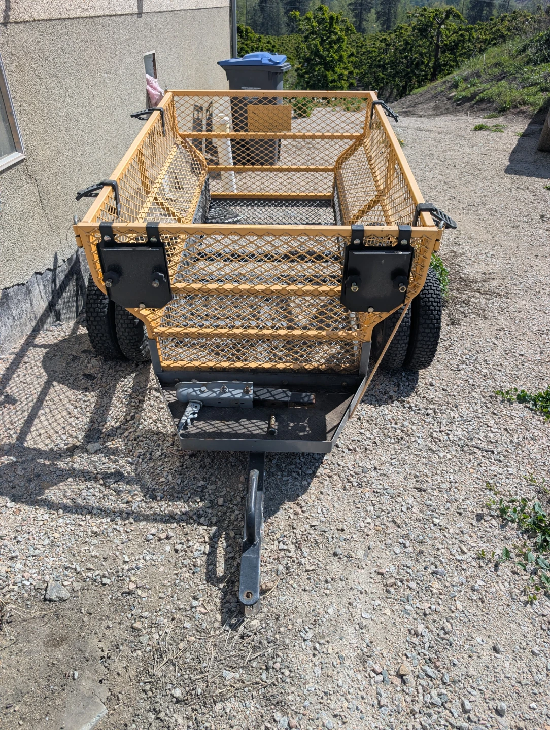 GORILLA CARTS 1,600 lb - photo 2