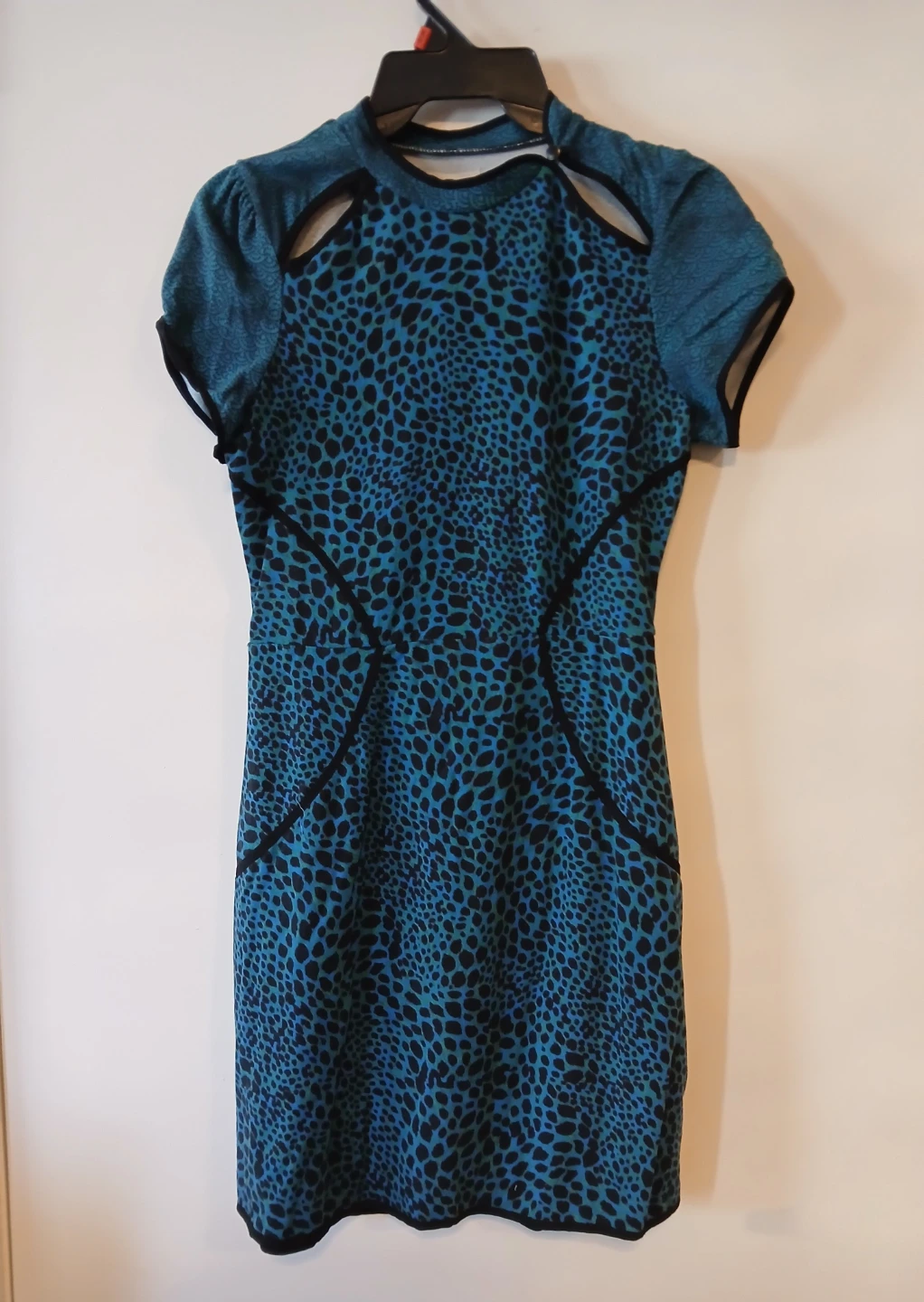 Silence + Noise Blue Leopard Print Dress. Medium.