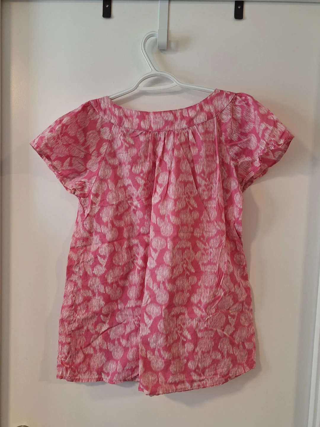 Joe Fresh Pink Floral Print Top Size Medium - photo 3