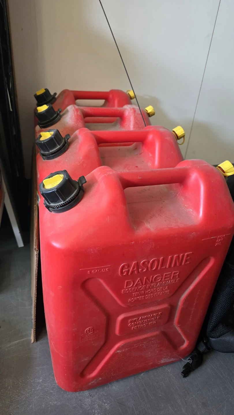 4 x 5 Gallon Red Gasoline Canister