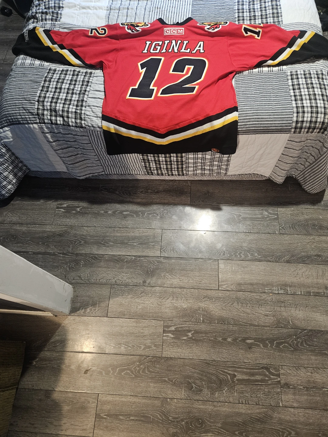 Calgary Flames Iggy 12 Hockey Jersey CCM - photo 2