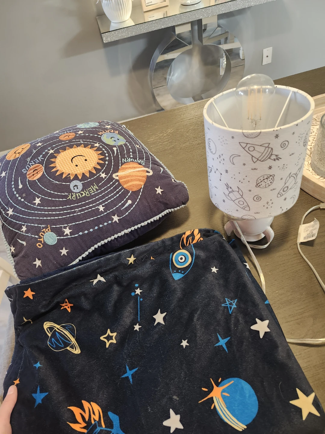 Space Themed Kids Lamp with Rocket and Planet Design - photo 4