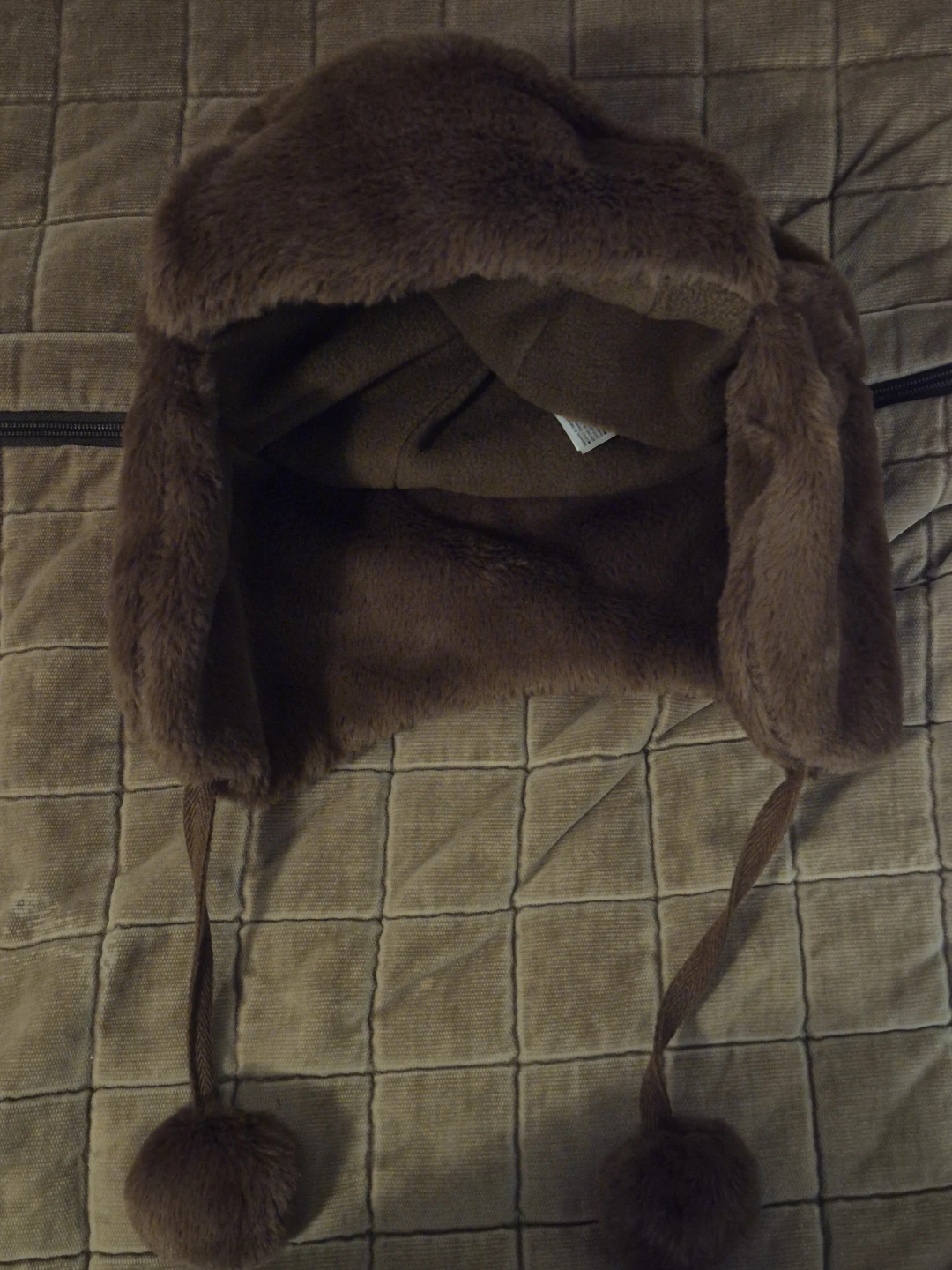 Old Navy small size cute winter brown hat with fleece