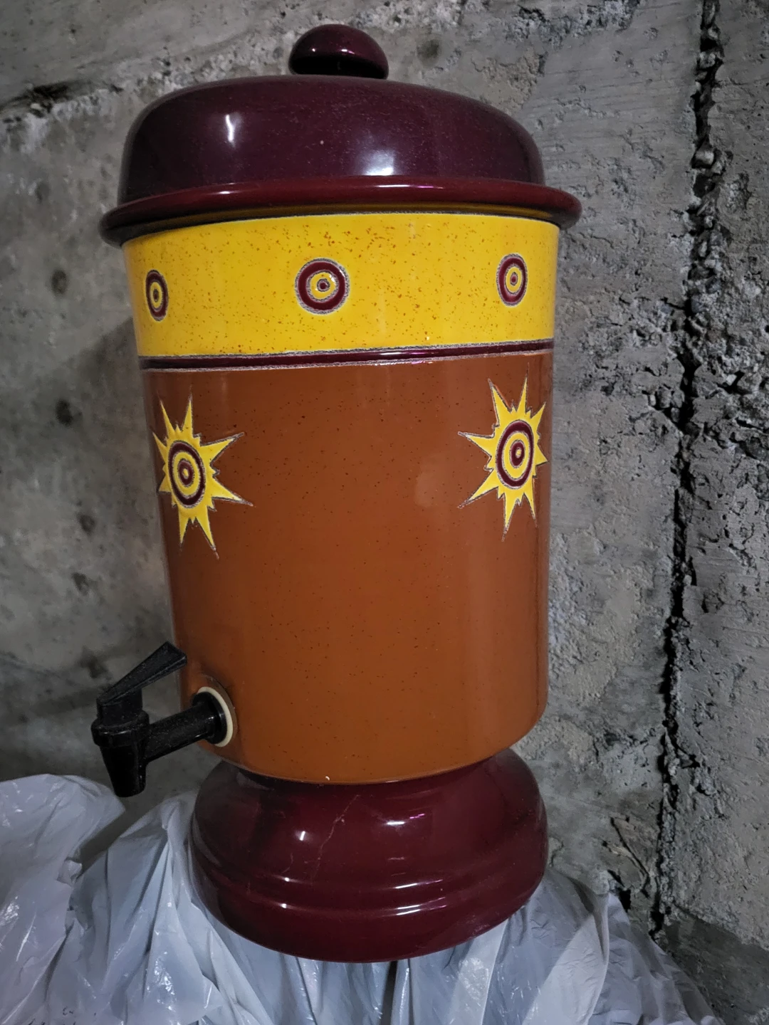 Ceramic Beverage Dispenser with Spigot - photo 3