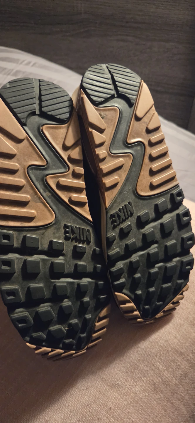 Nike Air Max 90 Sneakers - photo 2