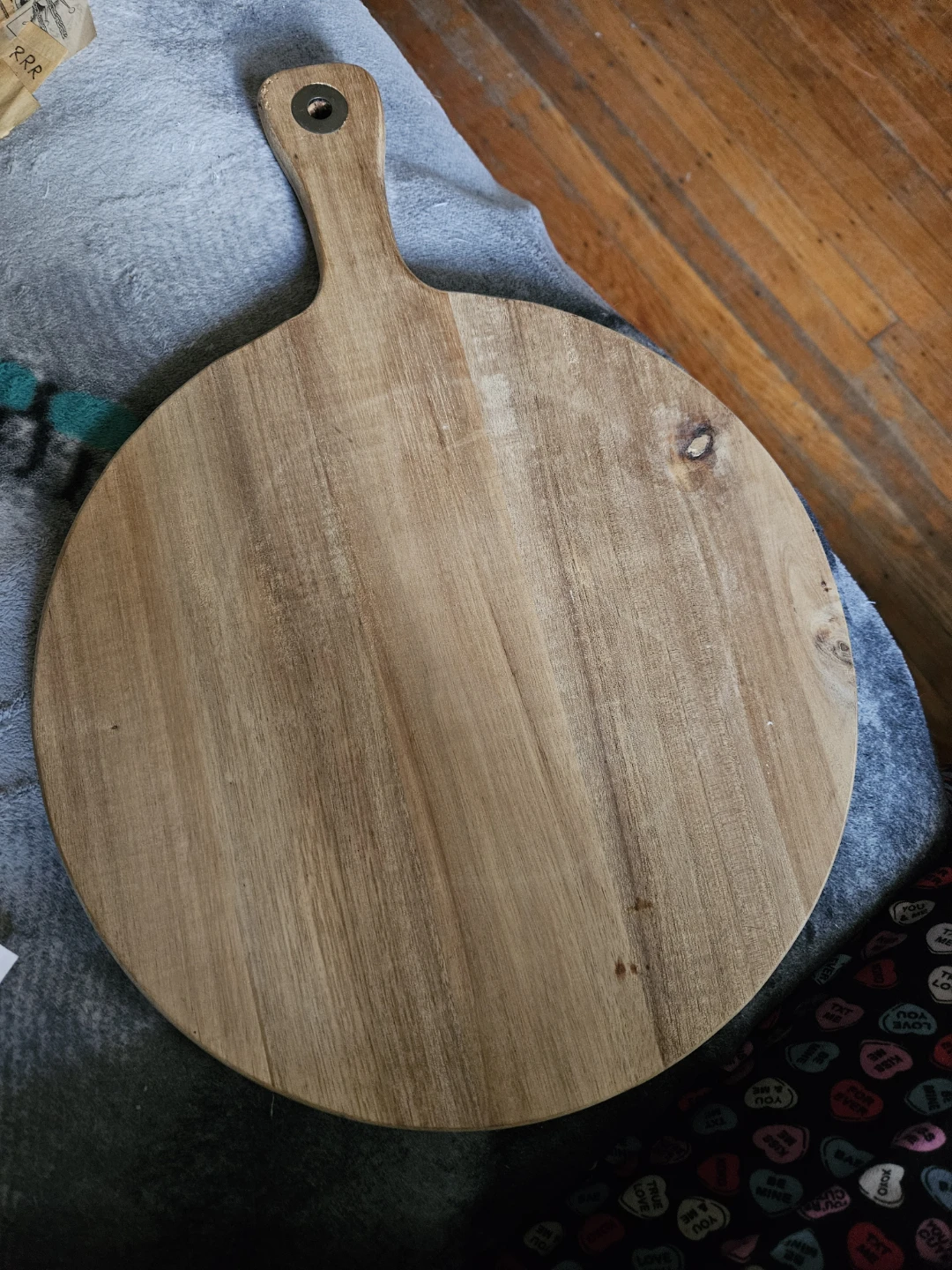 Wooden Round  Charcuterie/Cutting Board