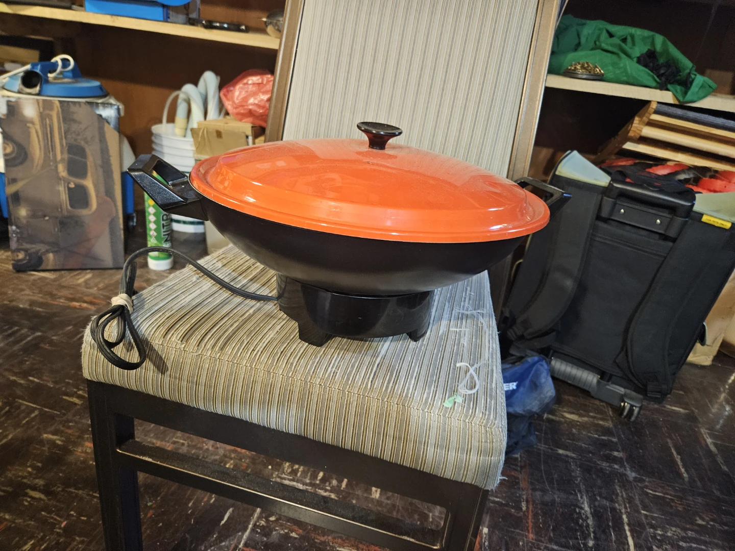 Electric Wok with Orange Lid - photo 3