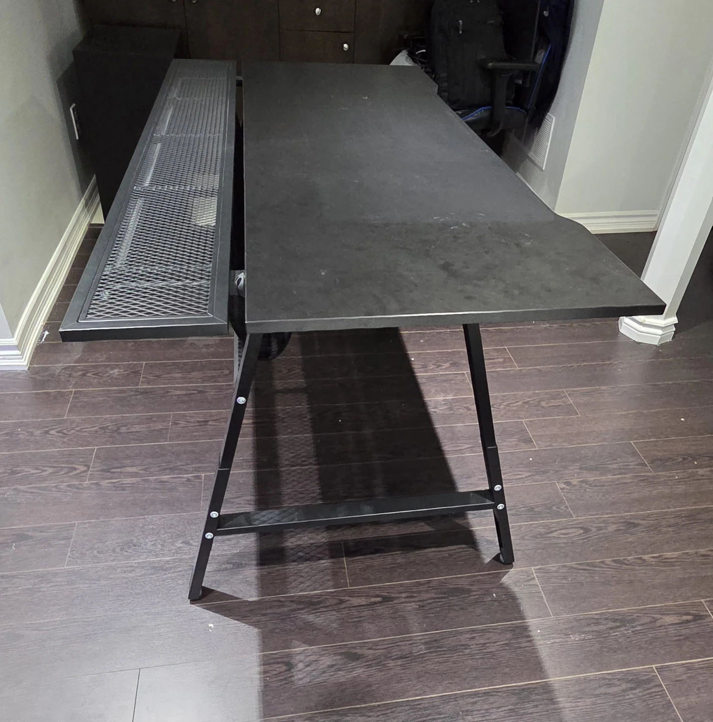 IKEA Gaming Desk with Adjustable Height - photo 4