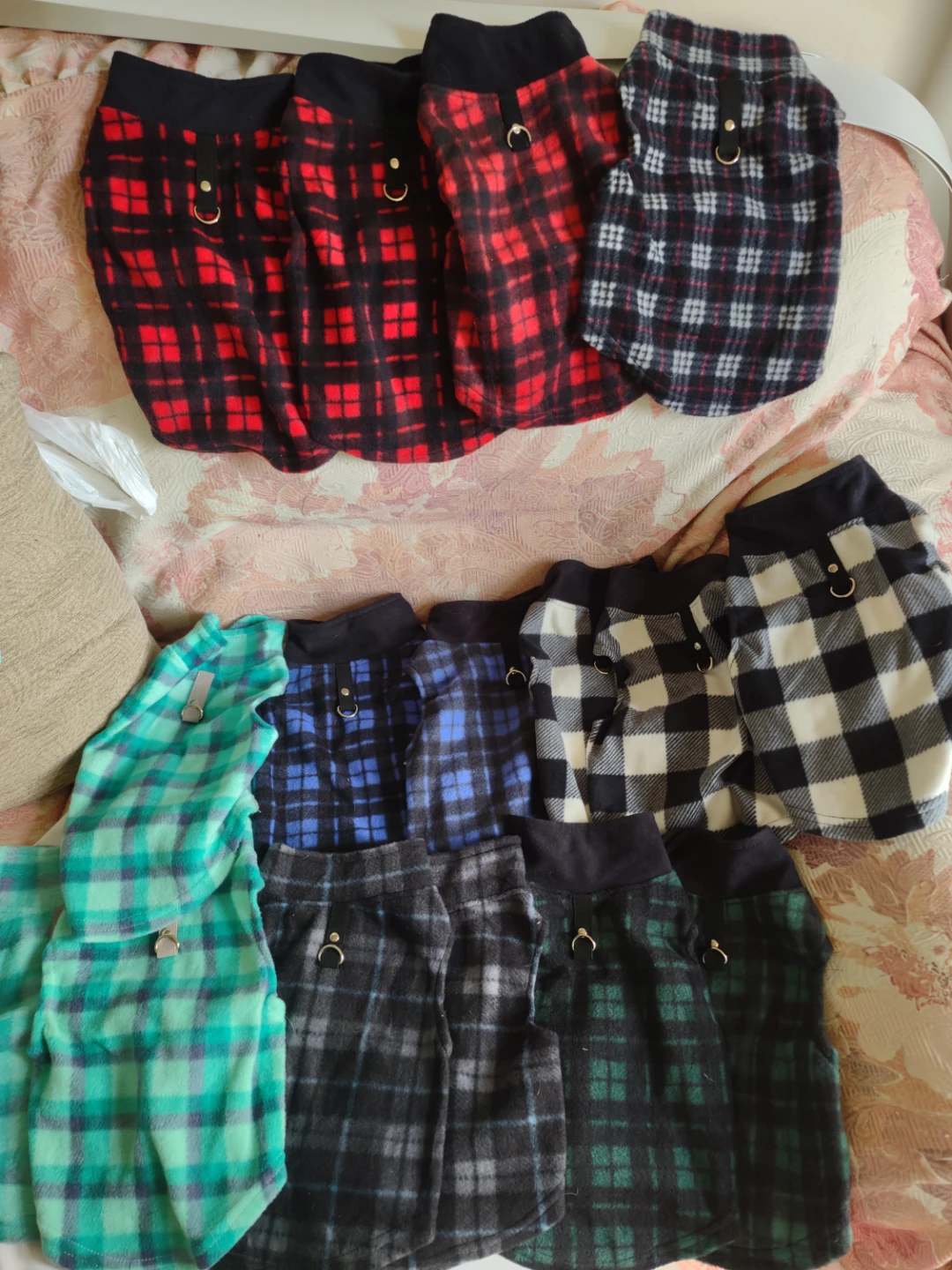 Medium size pet clothes