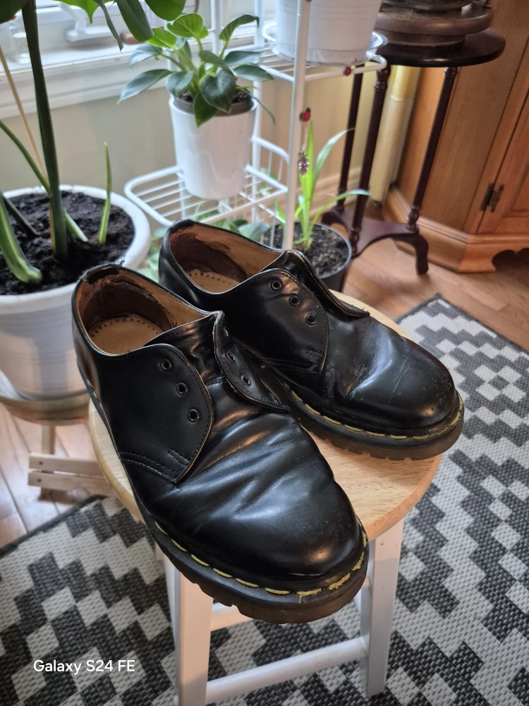 Dr. Martens Black Leather Oxford Shoes - photo 3