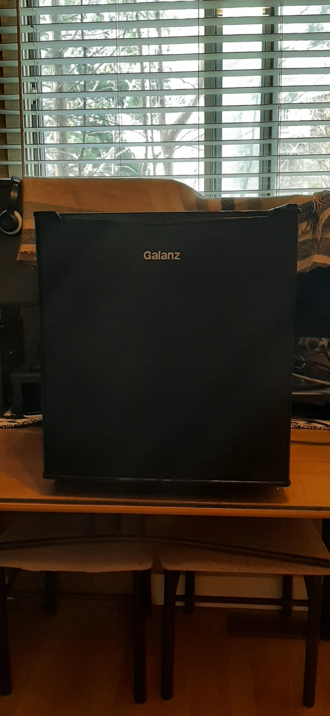 Galanz Mini Fridge