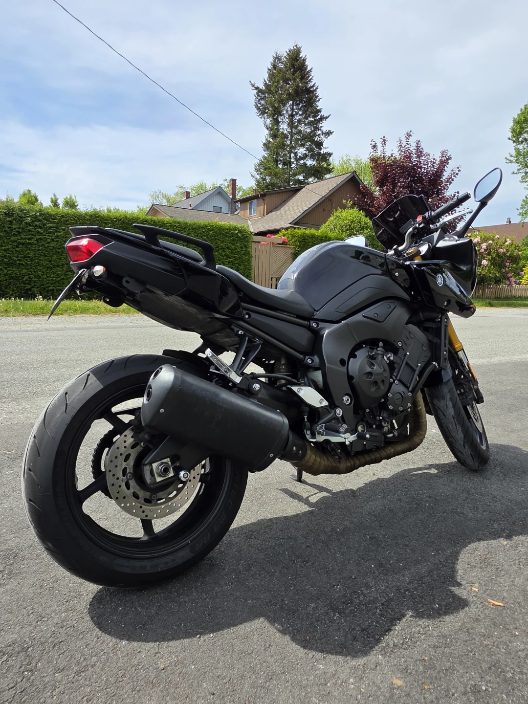 Black Yamaha FZ8 Motorcycle - photo 3