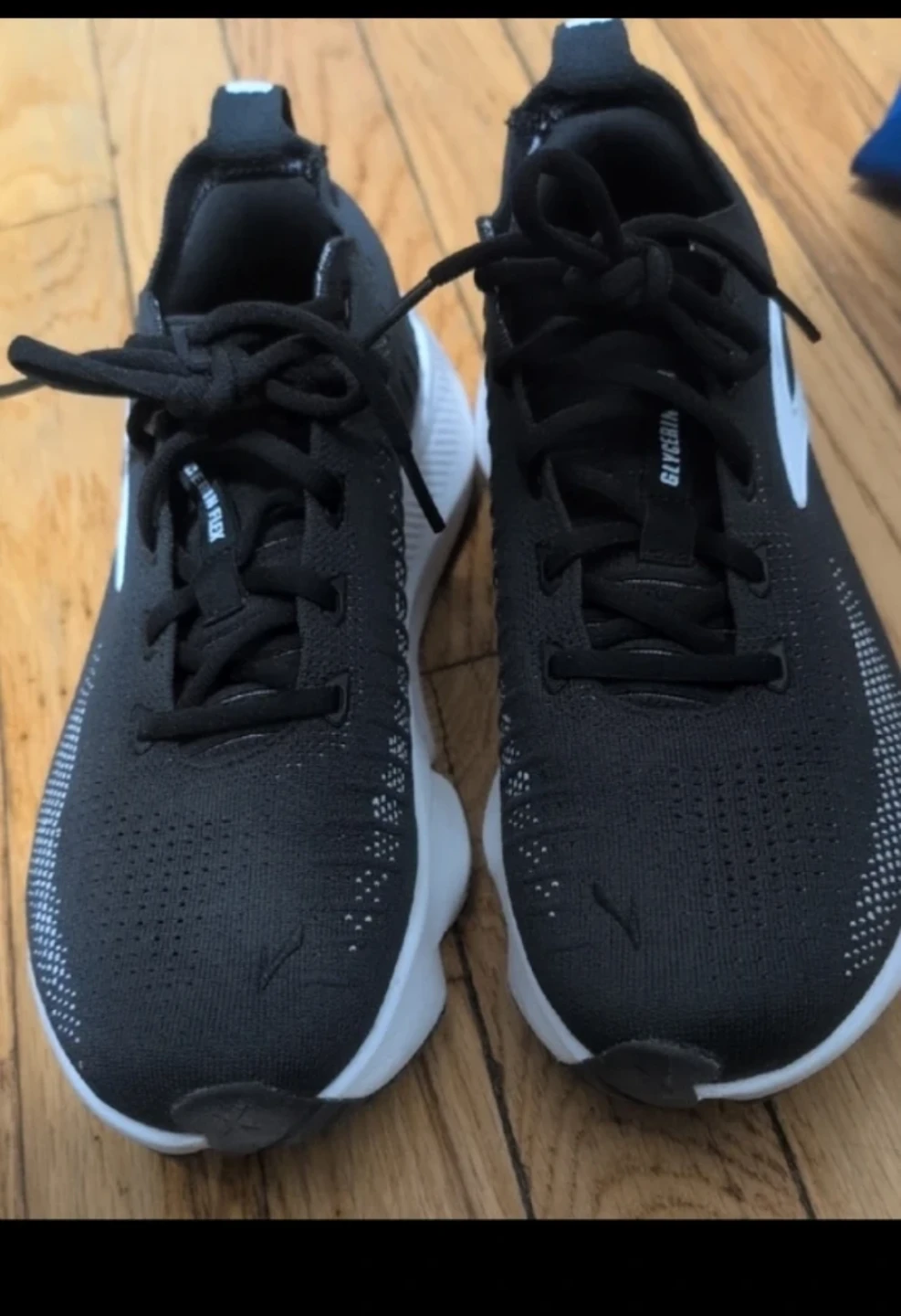 Women's Brooks Glycerin Flex -9 running shoe like new - photo 2