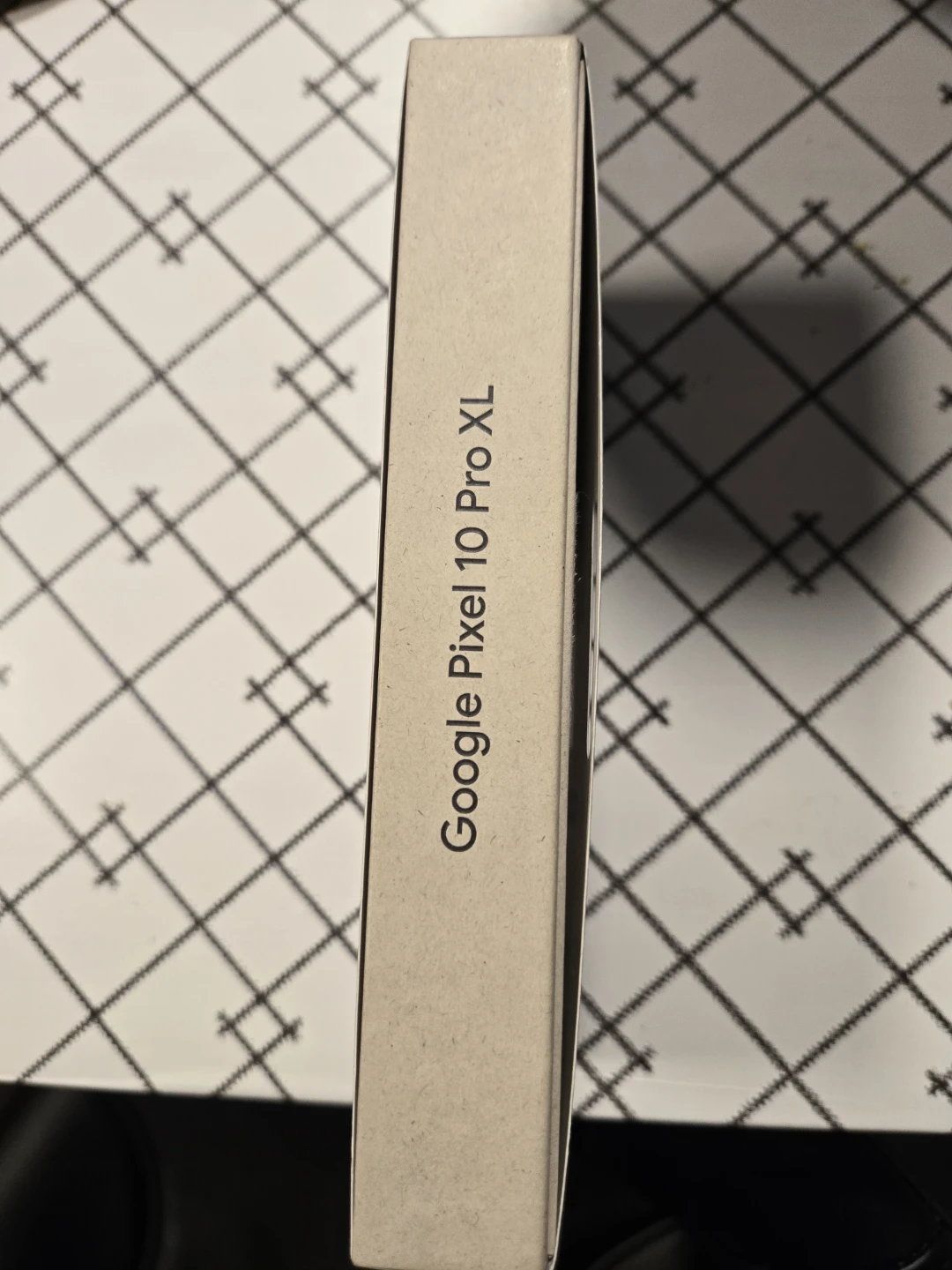 Google Pixel 10 Pro XL - photo 2