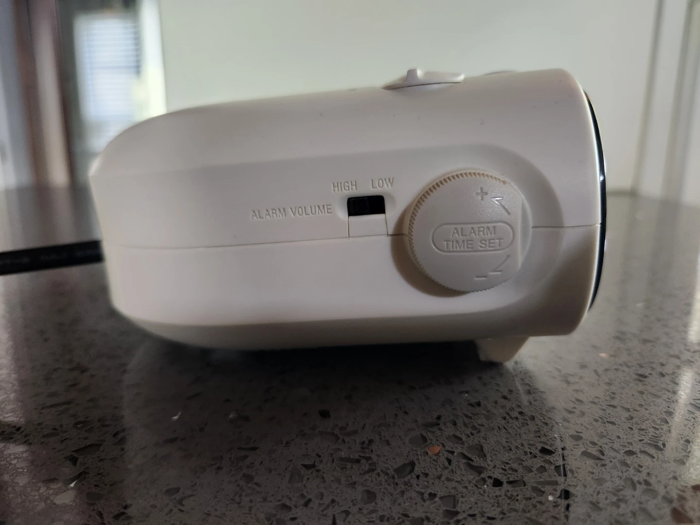 Sony Dream Machine Alarm Clock - photo 5