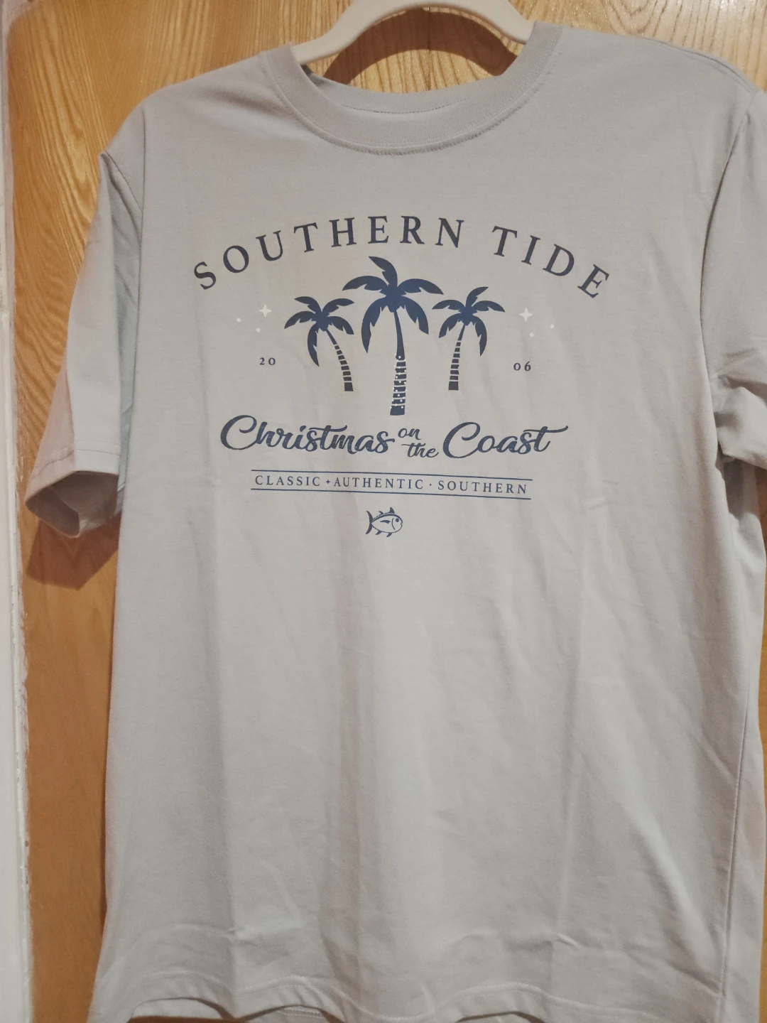 Southern Tide "Christmas on the Coast" T-Shirt Size S