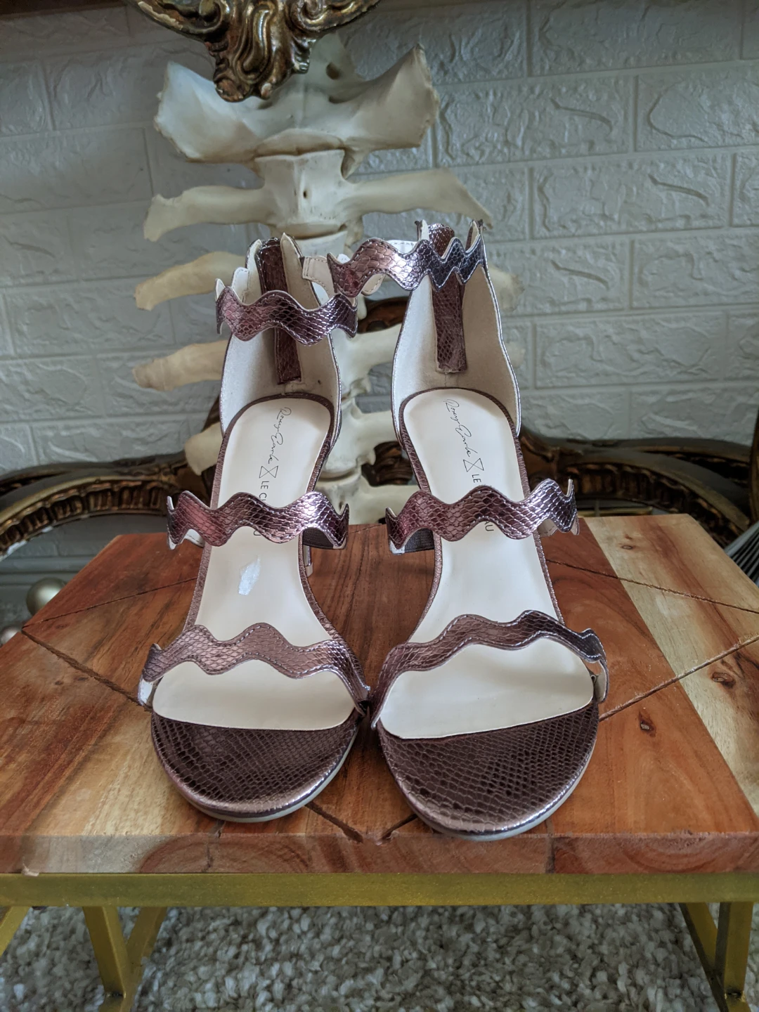 Le Château x Roxy earle Rose Gold Wavy Heels - Size 38