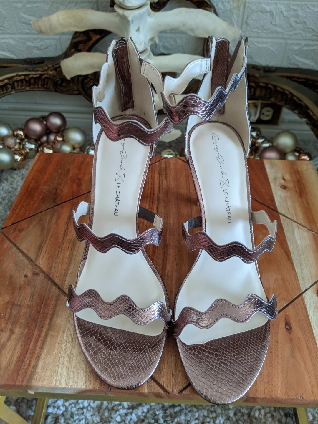 Le Château x Roxy earle Rose Gold Wavy Heels - Size 38 - photo 2